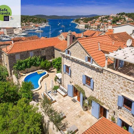 Villa Vicina Heritage Villa For 9,Milna - Close To Restaurants And Shops Luaran gambar