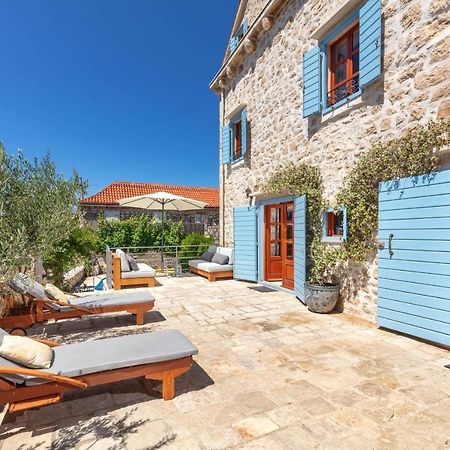 Villa Vicina Heritage Villa For 9,Milna - Close To Restaurants And Shops Luaran gambar