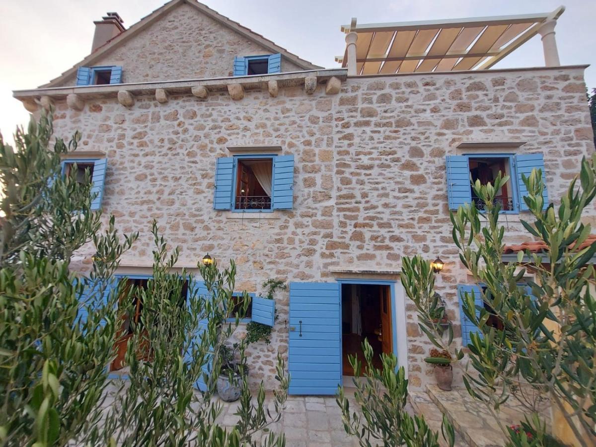 Villa Vicina Heritage Villa For 9,Milna - Close To Restaurants And Shops Luaran gambar