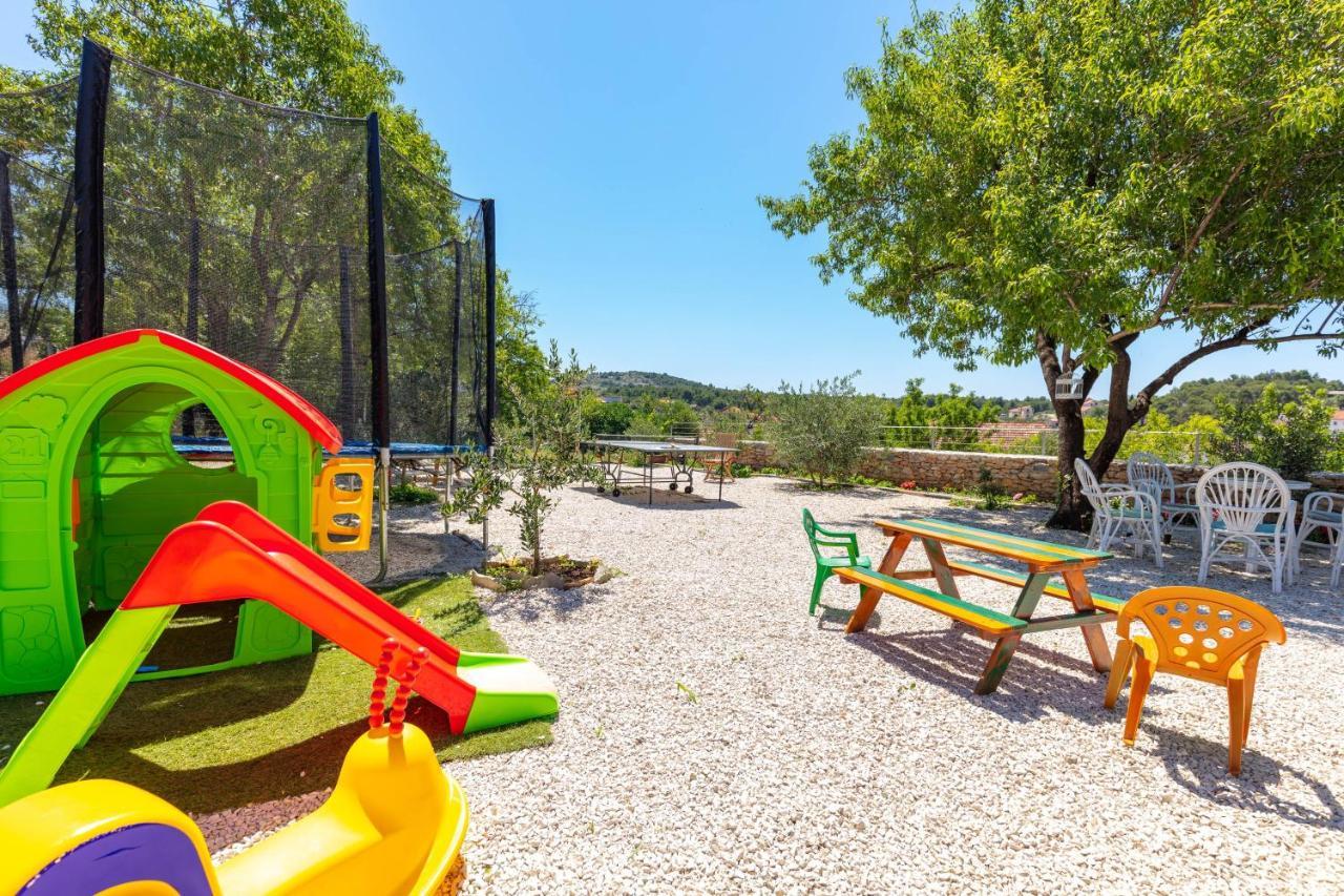 Villa Vicina Heritage Villa For 9,Milna - Close To Restaurants And Shops Luaran gambar