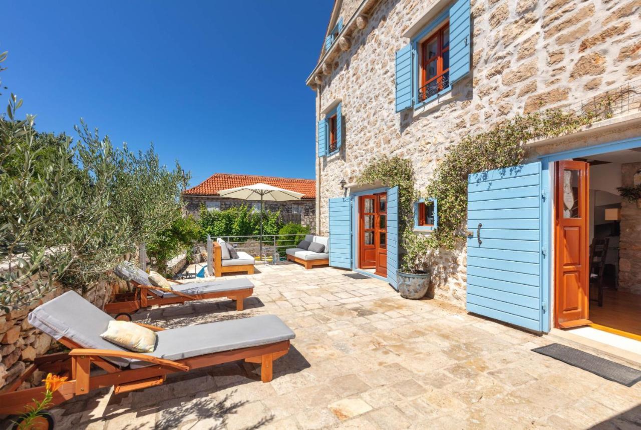 Villa Vicina Heritage Villa For 9,Milna - Close To Restaurants And Shops Luaran gambar