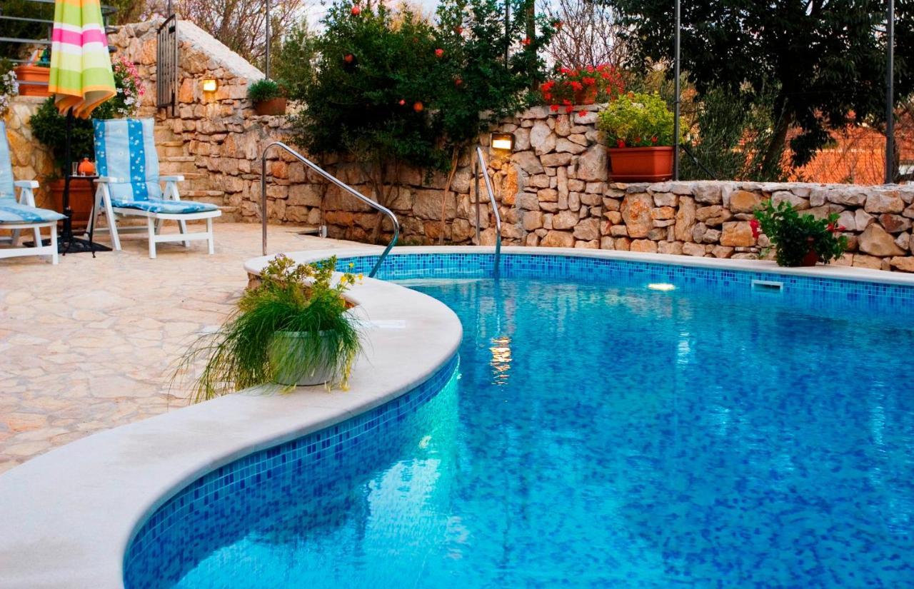 Villa Vicina Heritage Villa For 9,Milna - Close To Restaurants And Shops Luaran gambar
