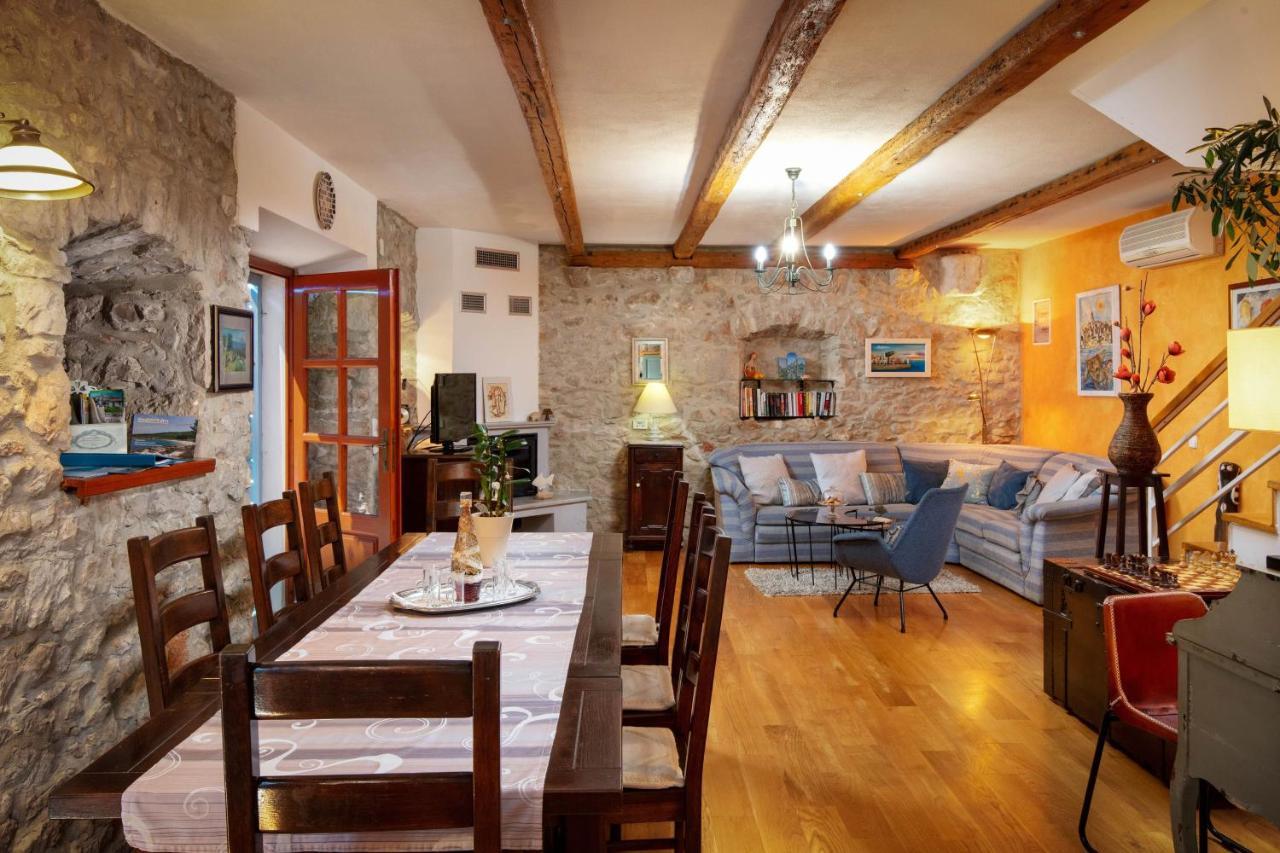 Villa Vicina Heritage Villa For 9,Milna - Close To Restaurants And Shops Luaran gambar