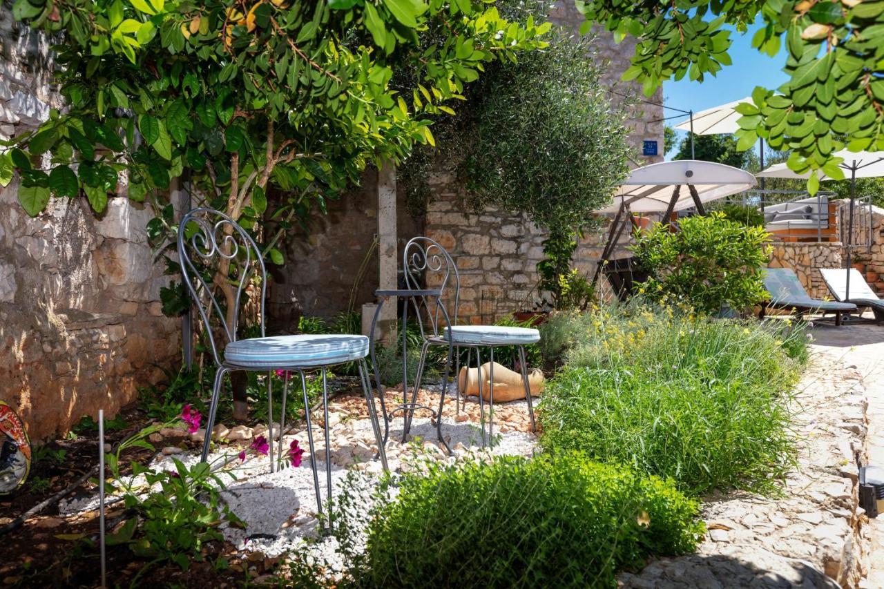 Villa Vicina Heritage Villa For 9,Milna - Close To Restaurants And Shops Luaran gambar