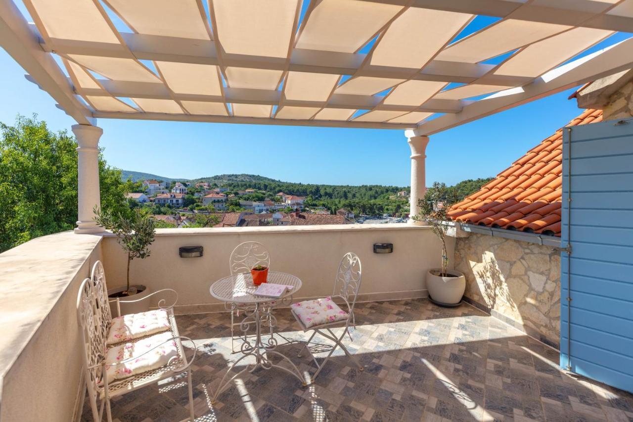 Villa Vicina Heritage Villa For 9,Milna - Close To Restaurants And Shops Luaran gambar